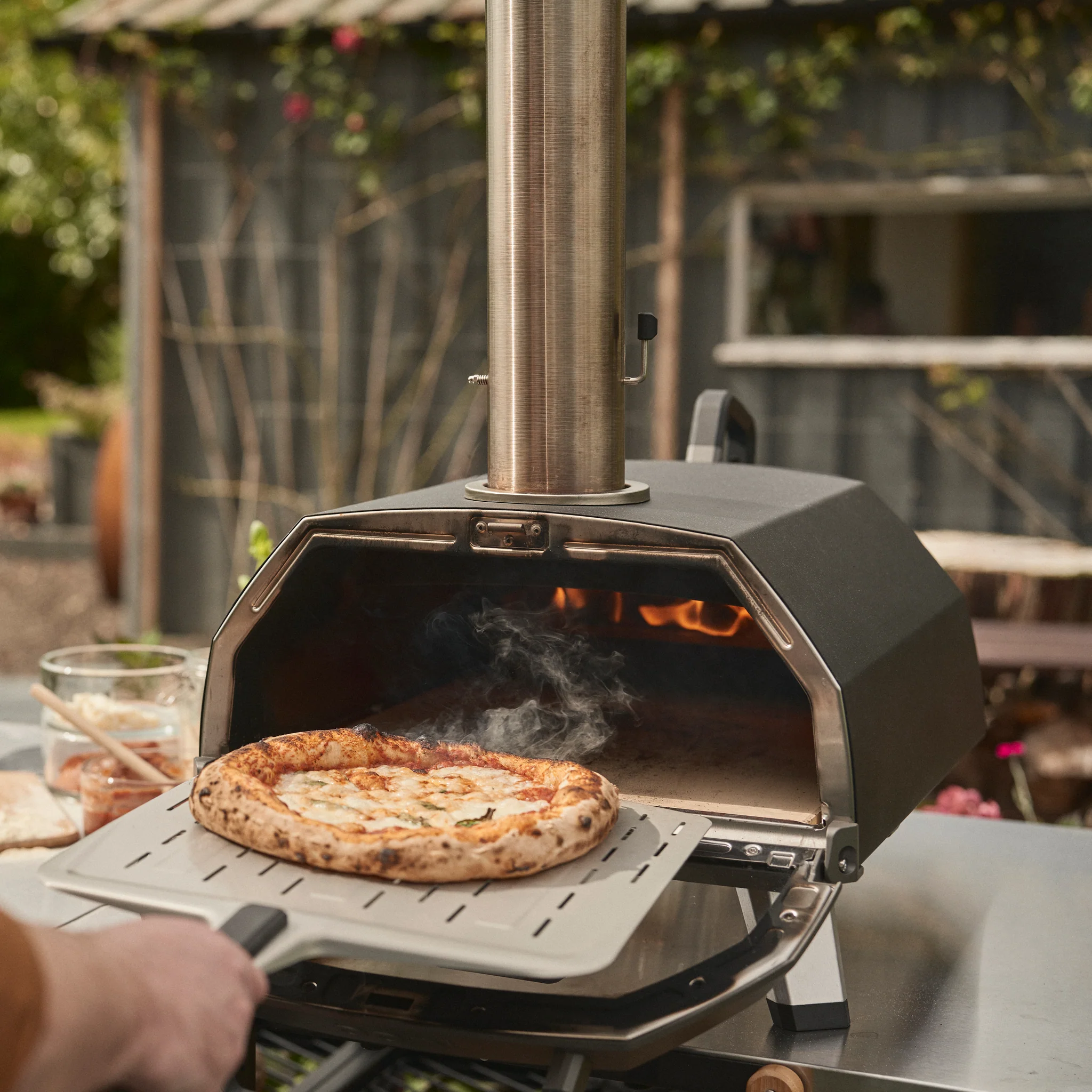 Ooni Karu 2 Pro Multi-Fuel Pizza Oven- 2nd Generation 2 Ooni Karu 2 Pro Multi-Fuel Pizza Oven- 2nd Generation
