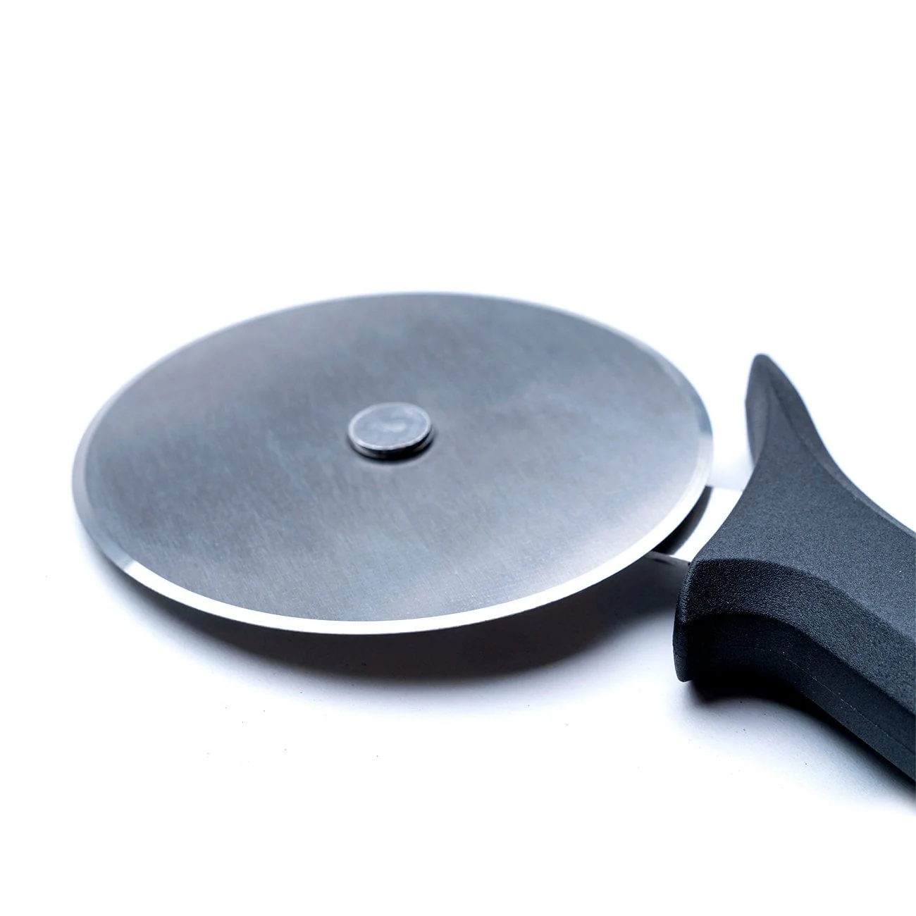 Ooni Professional Pizza Cutter Wheel - Ø4.4″ 3 Ooni Professional Pizza Cutter Wheel - Ø4.4″