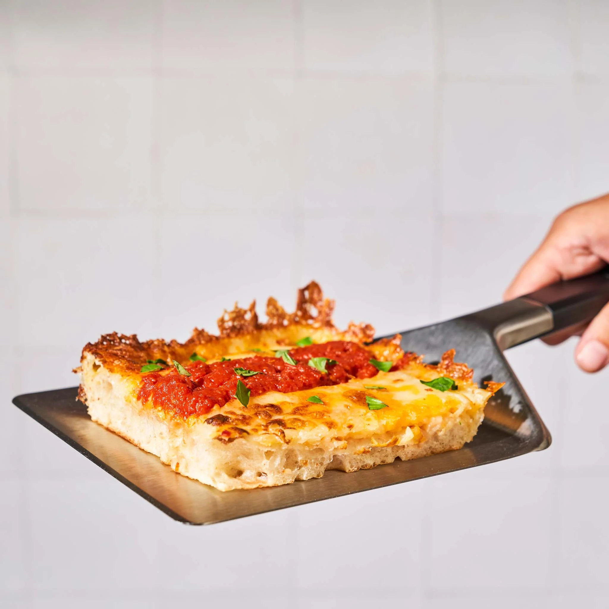 Ooni Pan Pizza Spatula 2 Ooni Pan Pizza Spatula