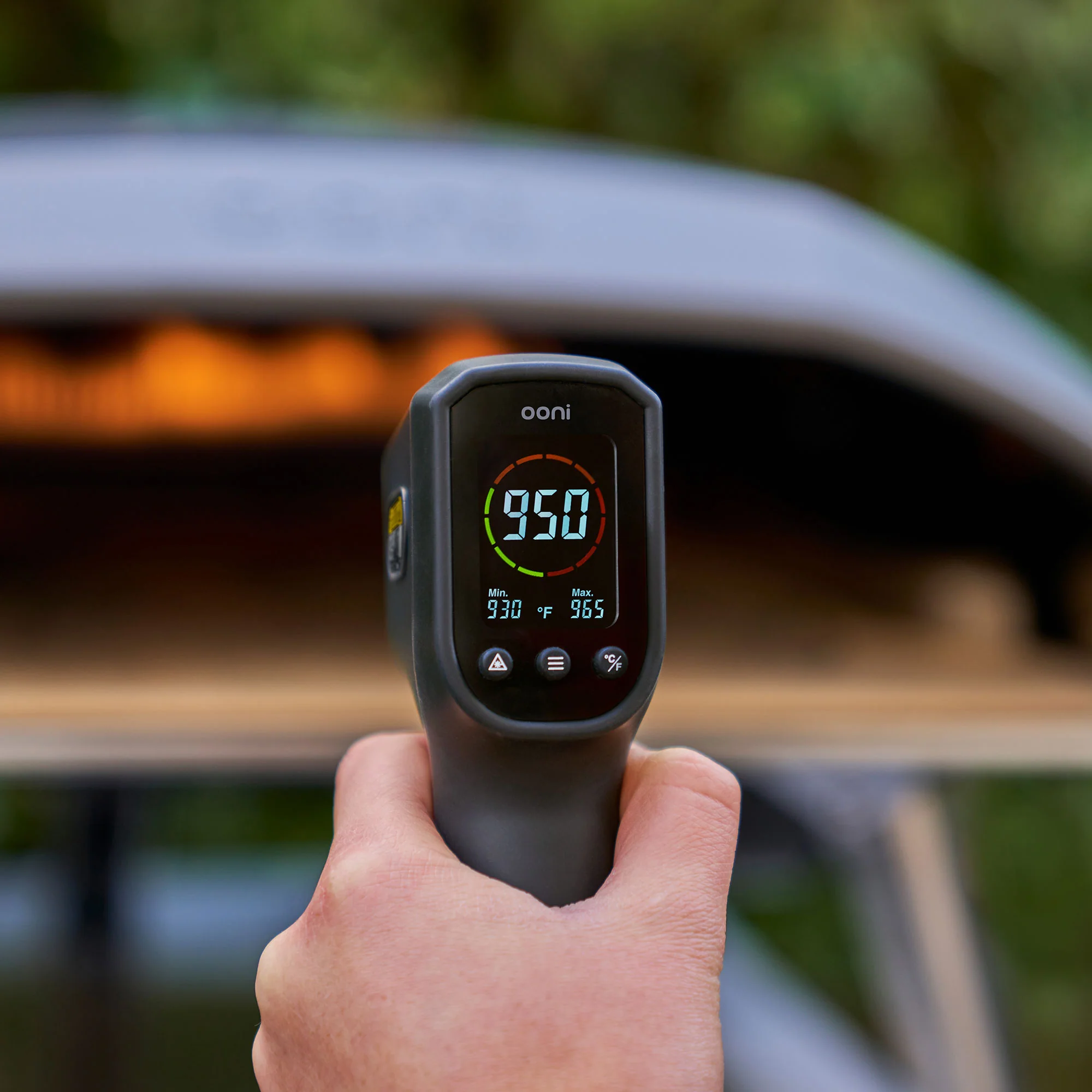 Ooni Turning Peel & Infrared Thermometer Bundle 4 Ooni Turning Peel & Infrared Thermometer Bundle