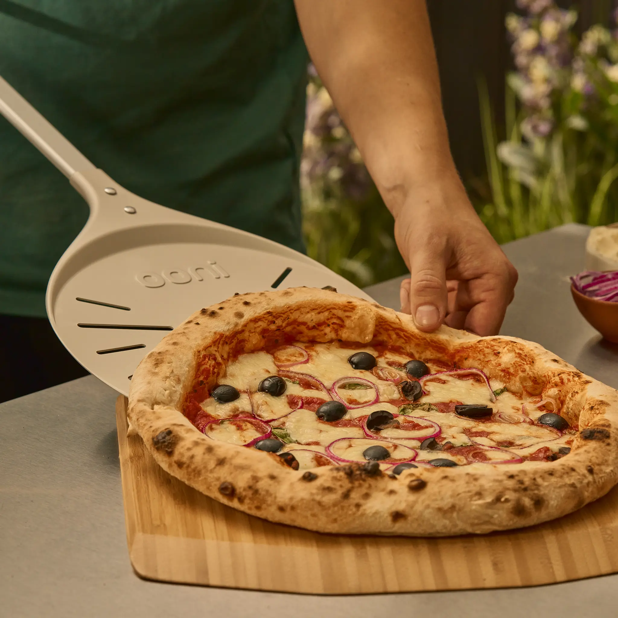 Ooni Pizza Turning Peel 4 Ooni Pizza Turning Peel